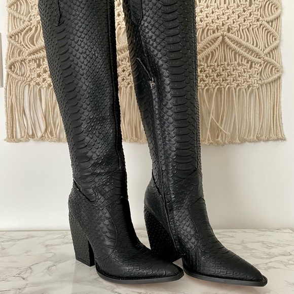 Revolve Leather Cowboy Boot Size 6.5 - Picture 4 of 11